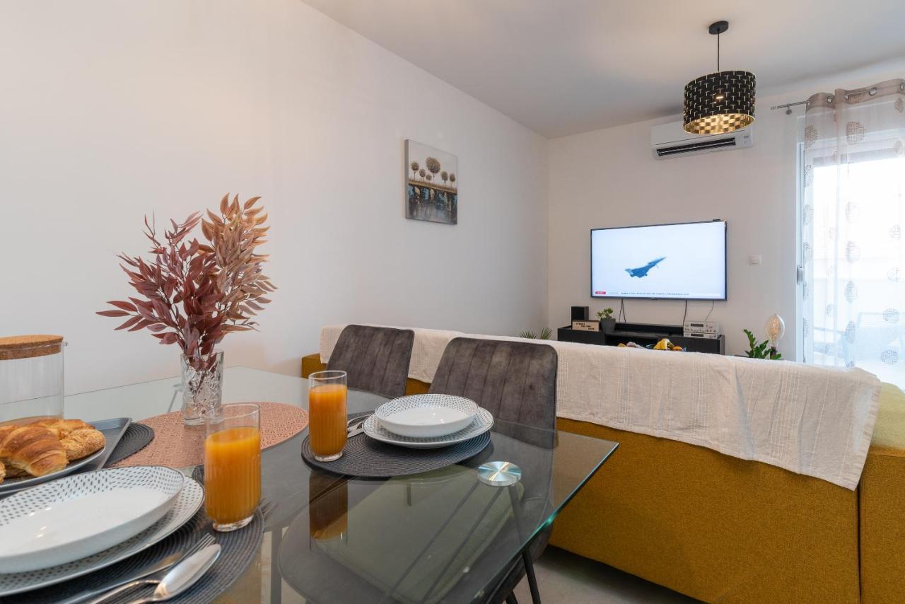 Kamarin Apartment Trogir Exterior photo