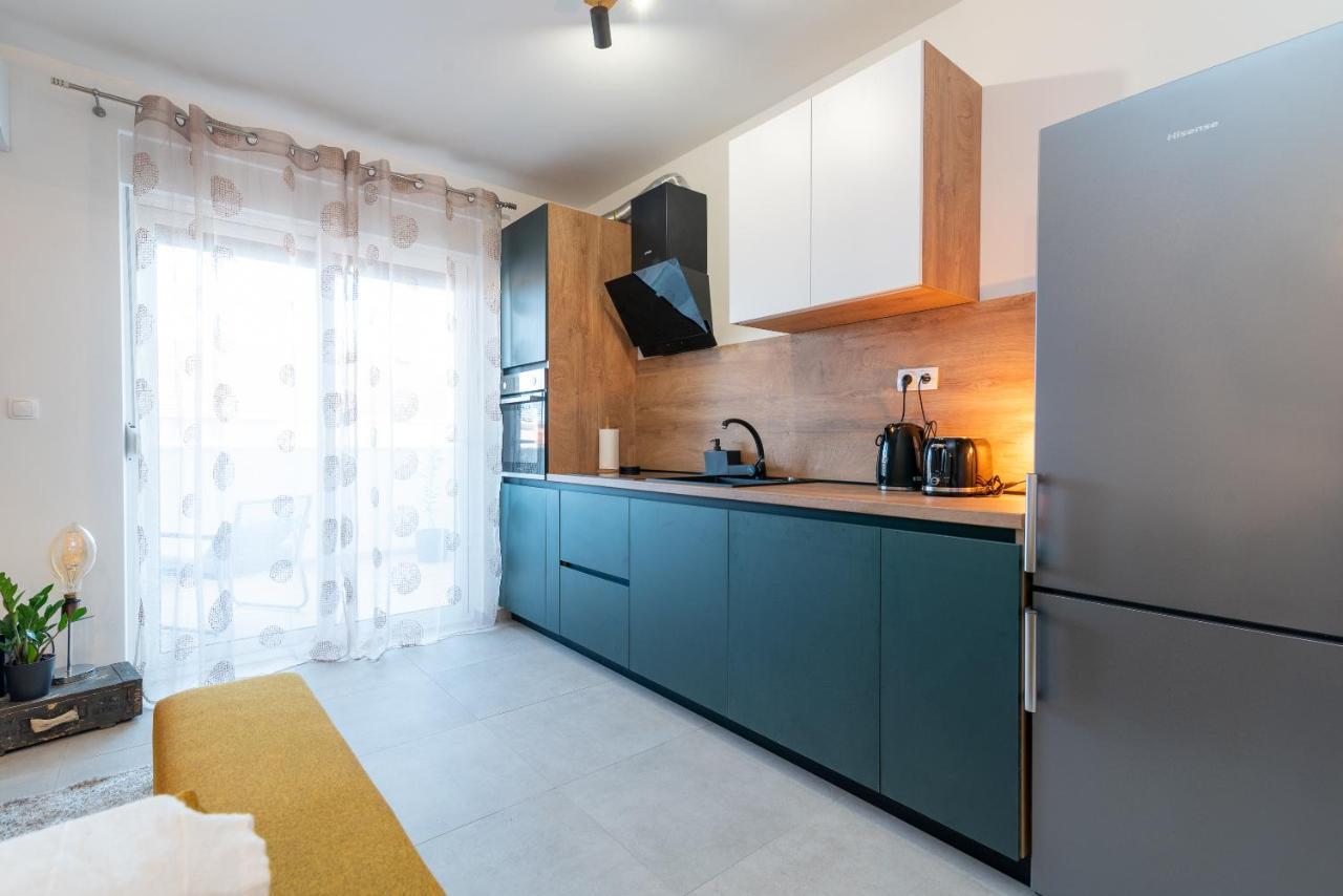 Kamarin Apartment Trogir Exterior photo