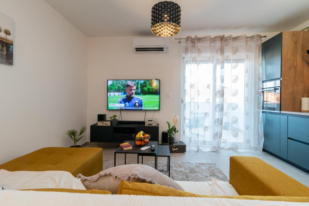 Kamarin Apartment Trogir Exterior photo
